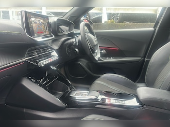 Used Peugeot 2008 2025 for sale - 77077676: Photo