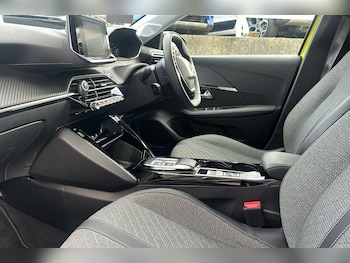 Used Peugeot 208 2023 for sale - 75879689: Photo