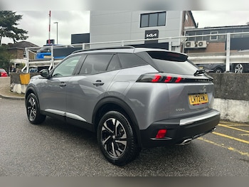 Used Peugeot 2008 2023 for sale - 75987292: Photo 2