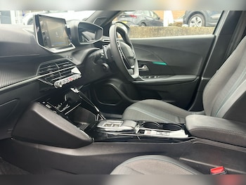 Used Peugeot 2008 2023 for sale - 75987292: Photo 3