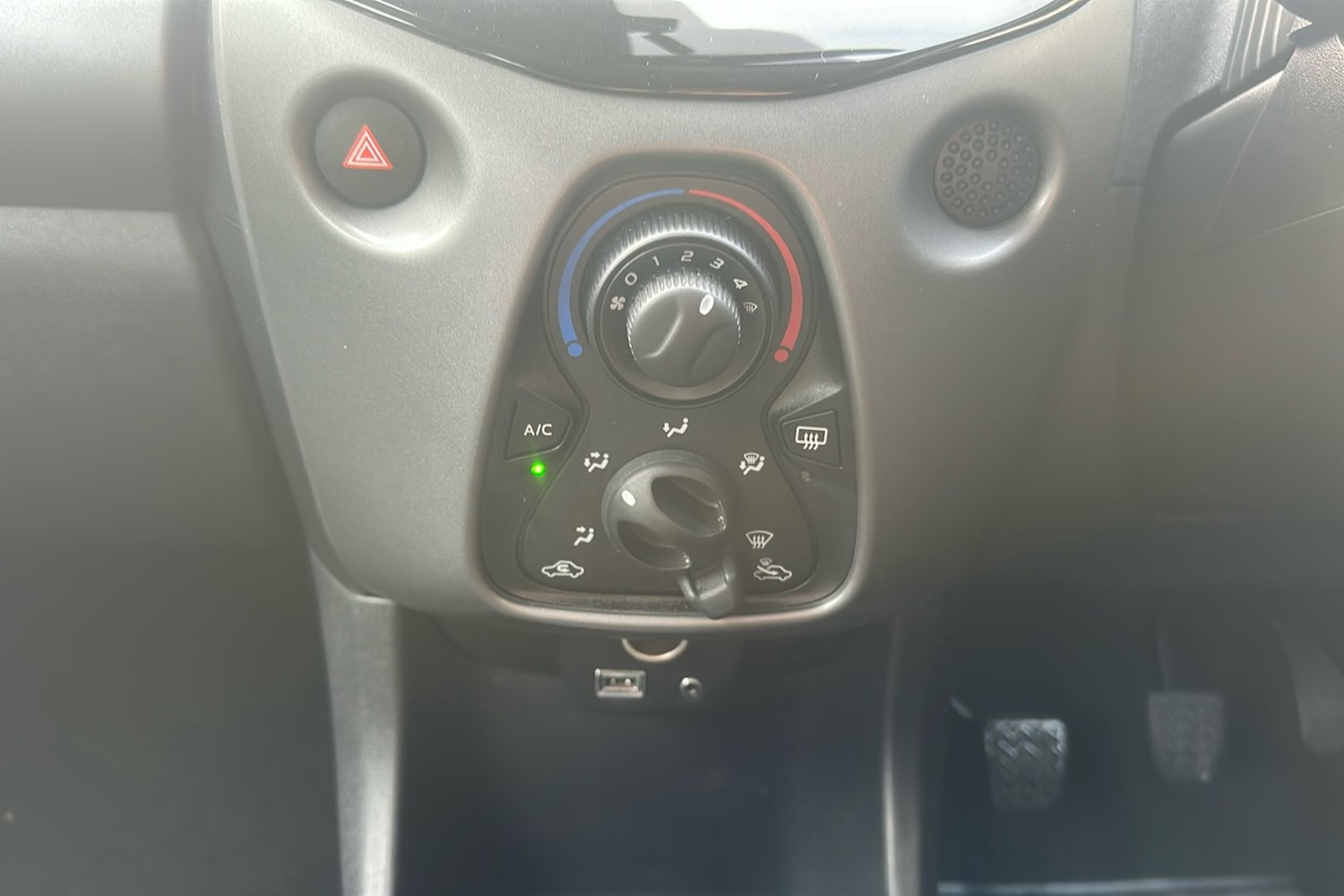 Used Toyota AYGO 2021 for sale - 76831310: Photo 40