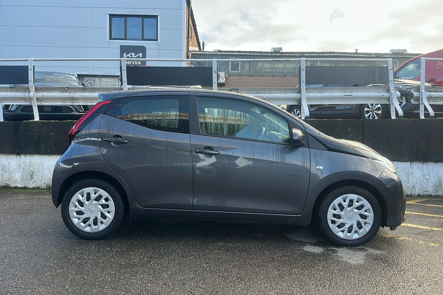 Used Toyota AYGO 2021 for sale - 76831310: Photo 6
