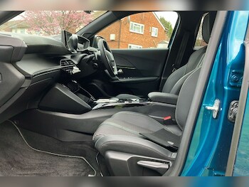 Used Peugeot 2008 2025 for sale - 77704242: Photo