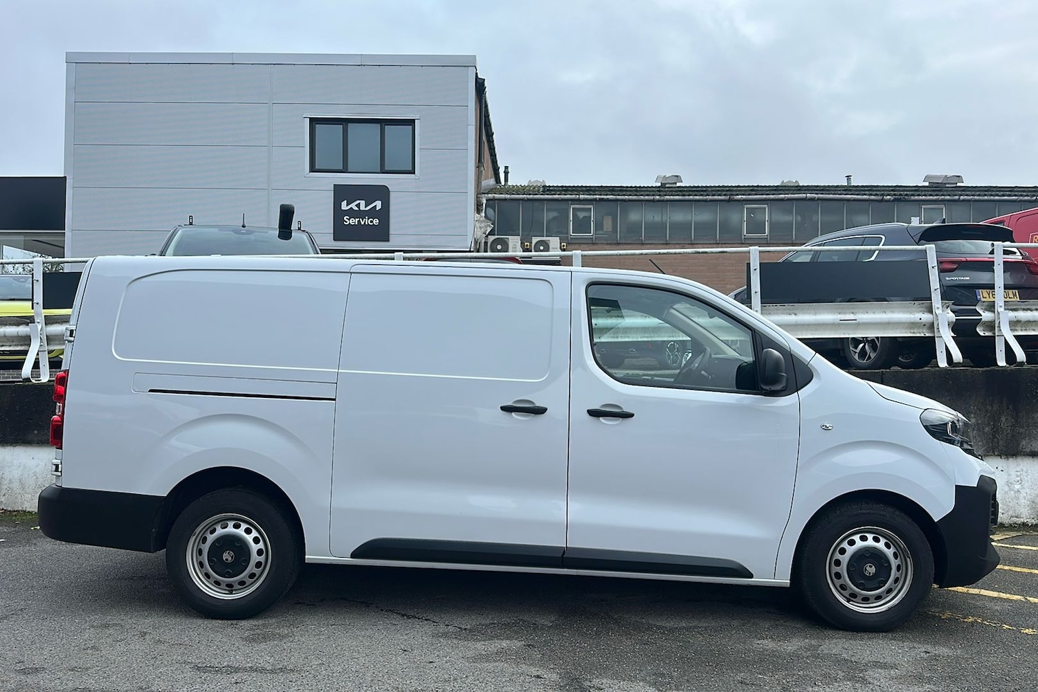 Used Vauxhall Vivaro 2024 for sale - 77288977: Photo 6