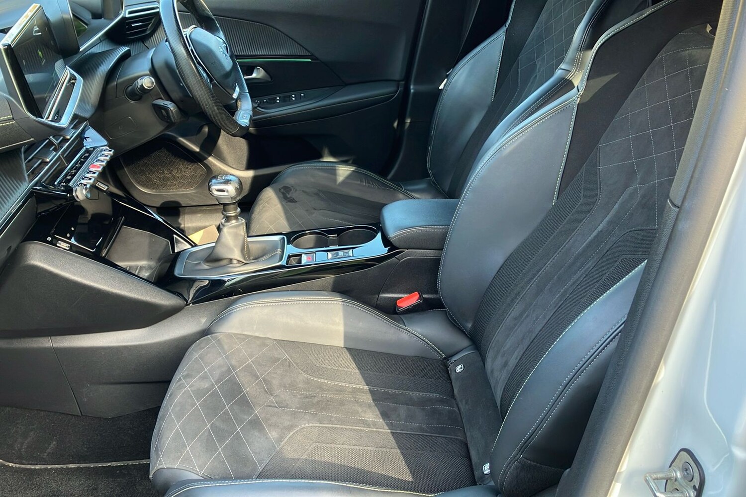 Used Peugeot 2008 2021 for sale - 77676944: Photo 48