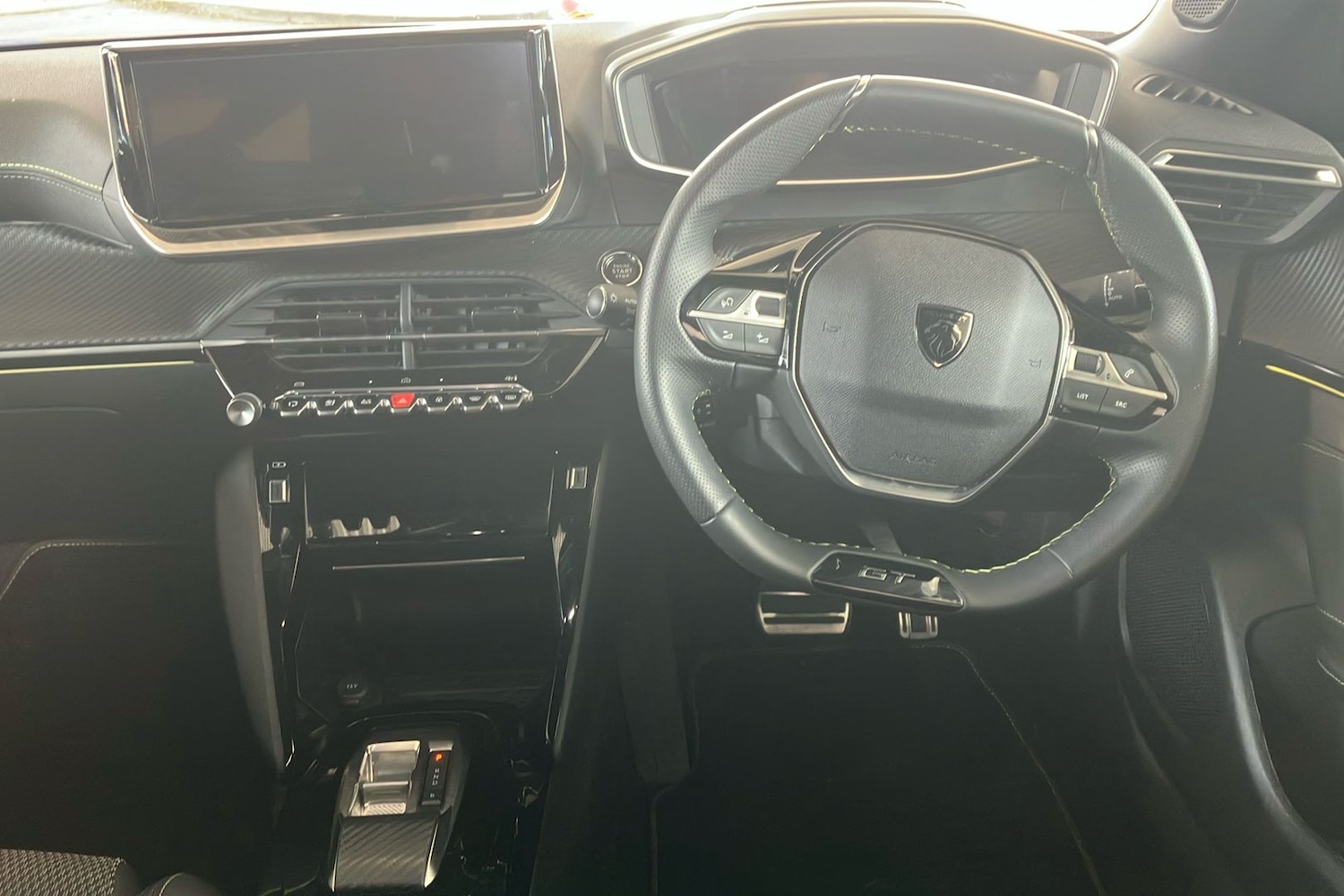 Used Peugeot 2008 2024 for sale - 76407271: Photo 11