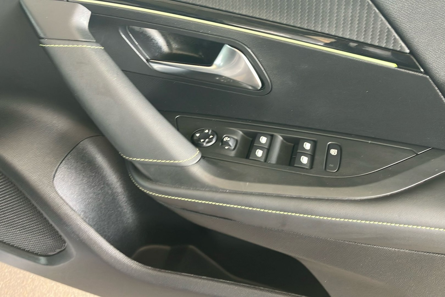 Used Peugeot 2008 2024 for sale - 76407271: Photo 17