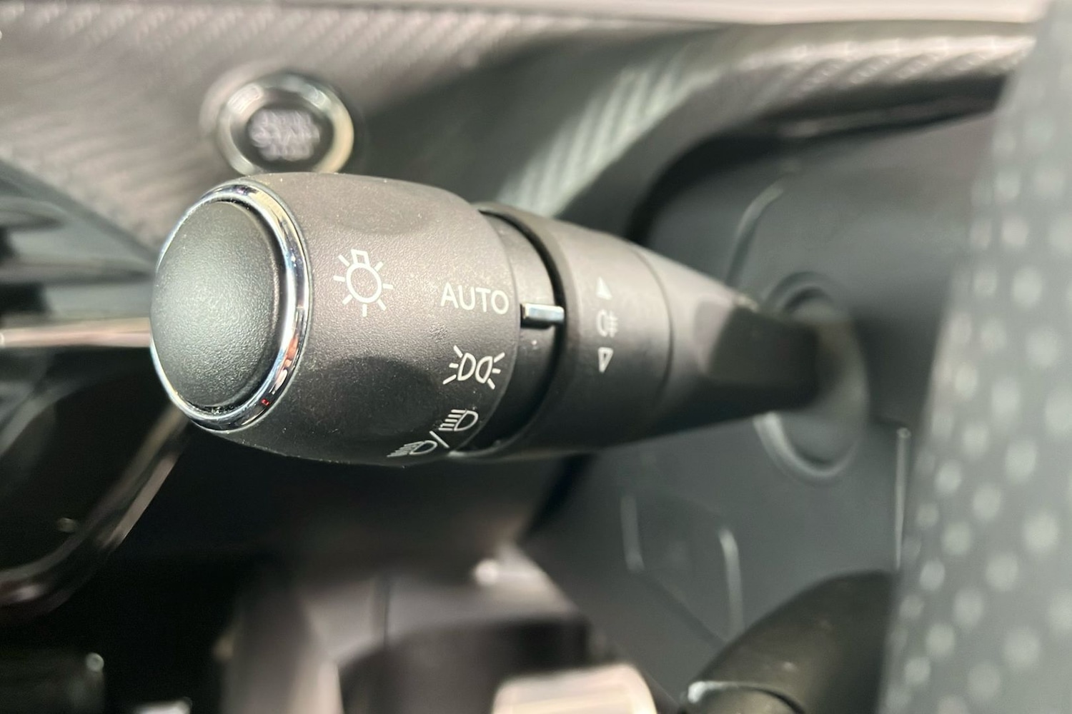 Used Peugeot 2008 2024 for sale - 76407271: Photo 43