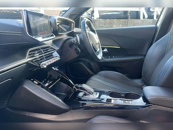 Used Peugeot 2008 2021 for sale - 76599825: Photo