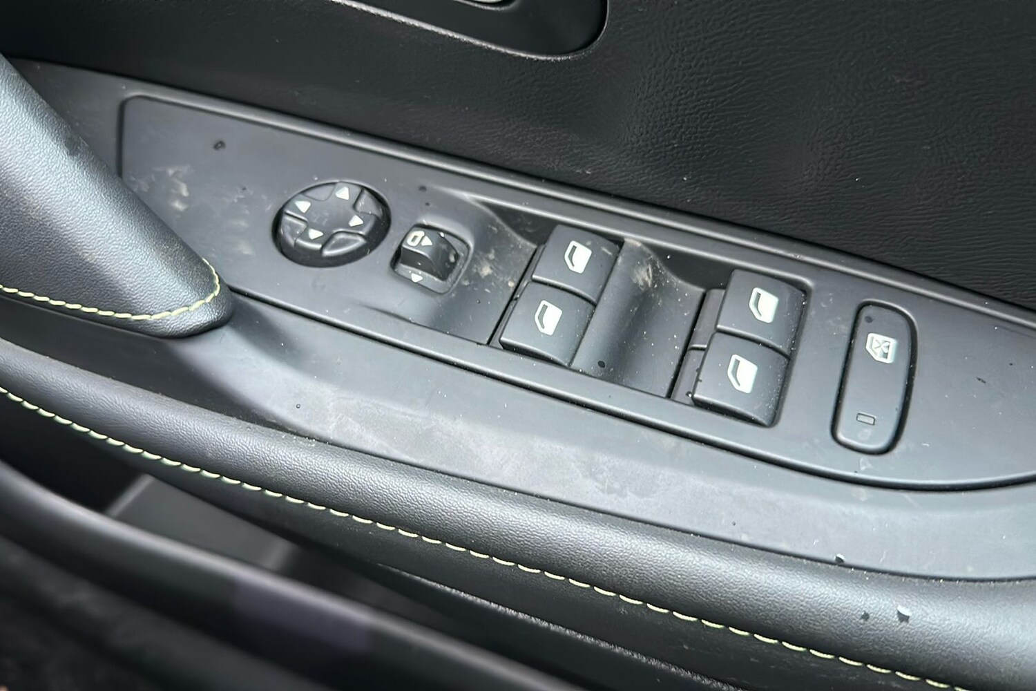 Used Peugeot 208 2023 for sale - 77473225: Photo 18