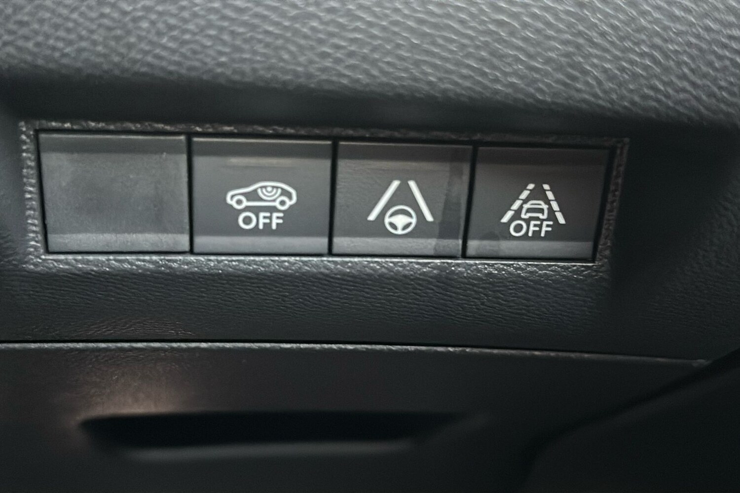 Used Peugeot 208 2023 for sale - 77473225: Photo 21