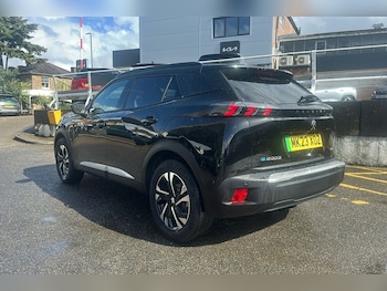 Used Peugeot E-2008 2023 for sale - 75766339: Photo
