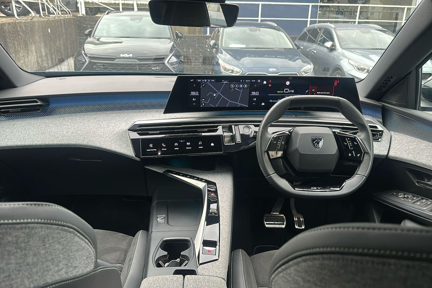 Used Peugeot 3008 2024 for sale - 76319882: Photo 11