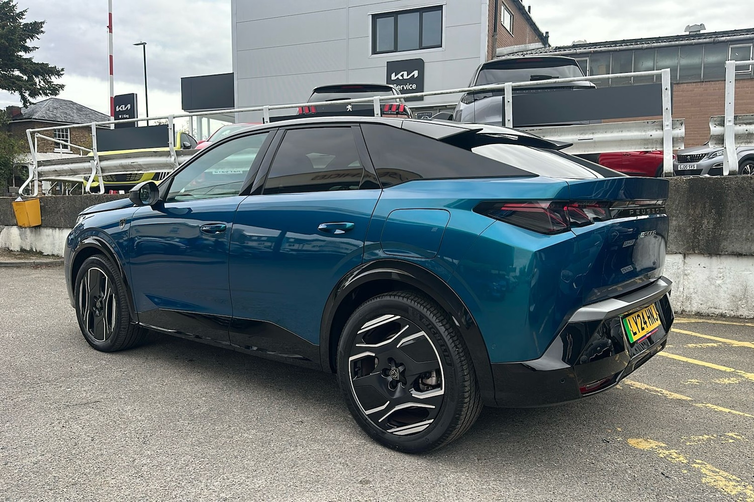 Used Peugeot 3008 2024 for sale - 76319882: Photo 2