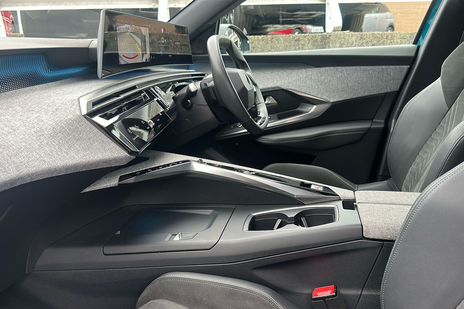 Used Peugeot 3008 2024 for sale - 76319882: Photo 3