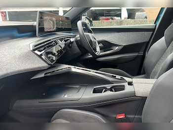 Used Peugeot 3008 2024 for sale - 76319882: Photo
