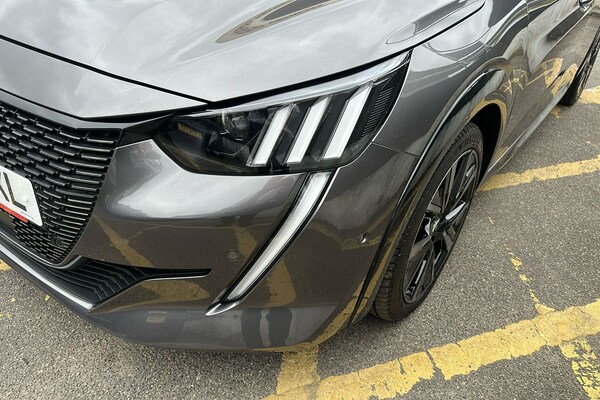 Used Peugeot 208 2022 for sale - 75556635: Photo 29