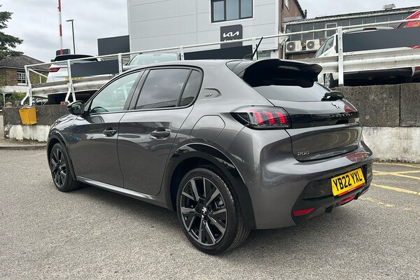 Used Peugeot 208 2022 for sale - 75556635: Photo 2