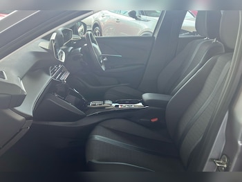 Used Peugeot E-208 2023 for sale - 79490047: Photo
