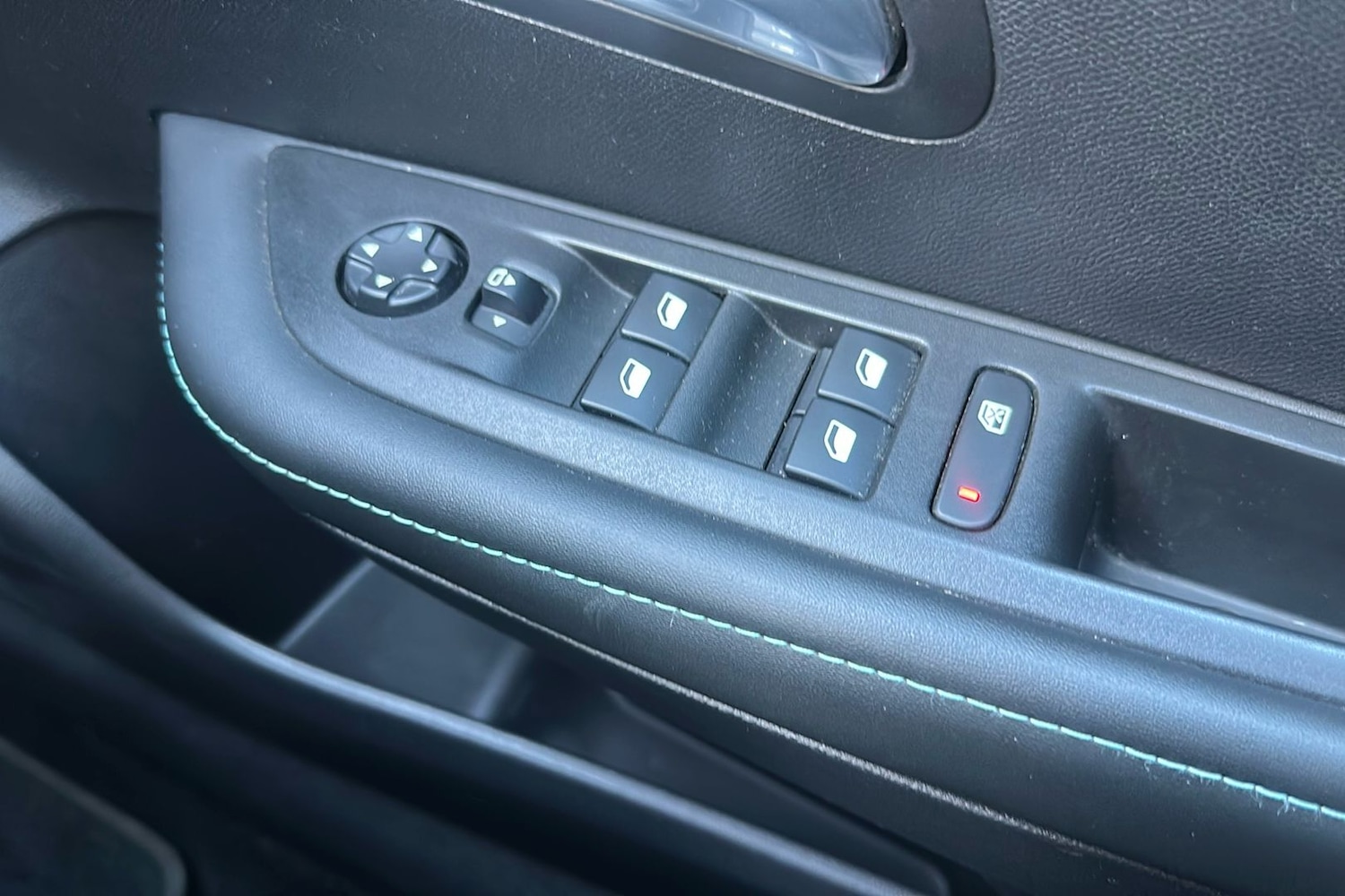 Used Peugeot 208 for sale - 76777886: Photo 18