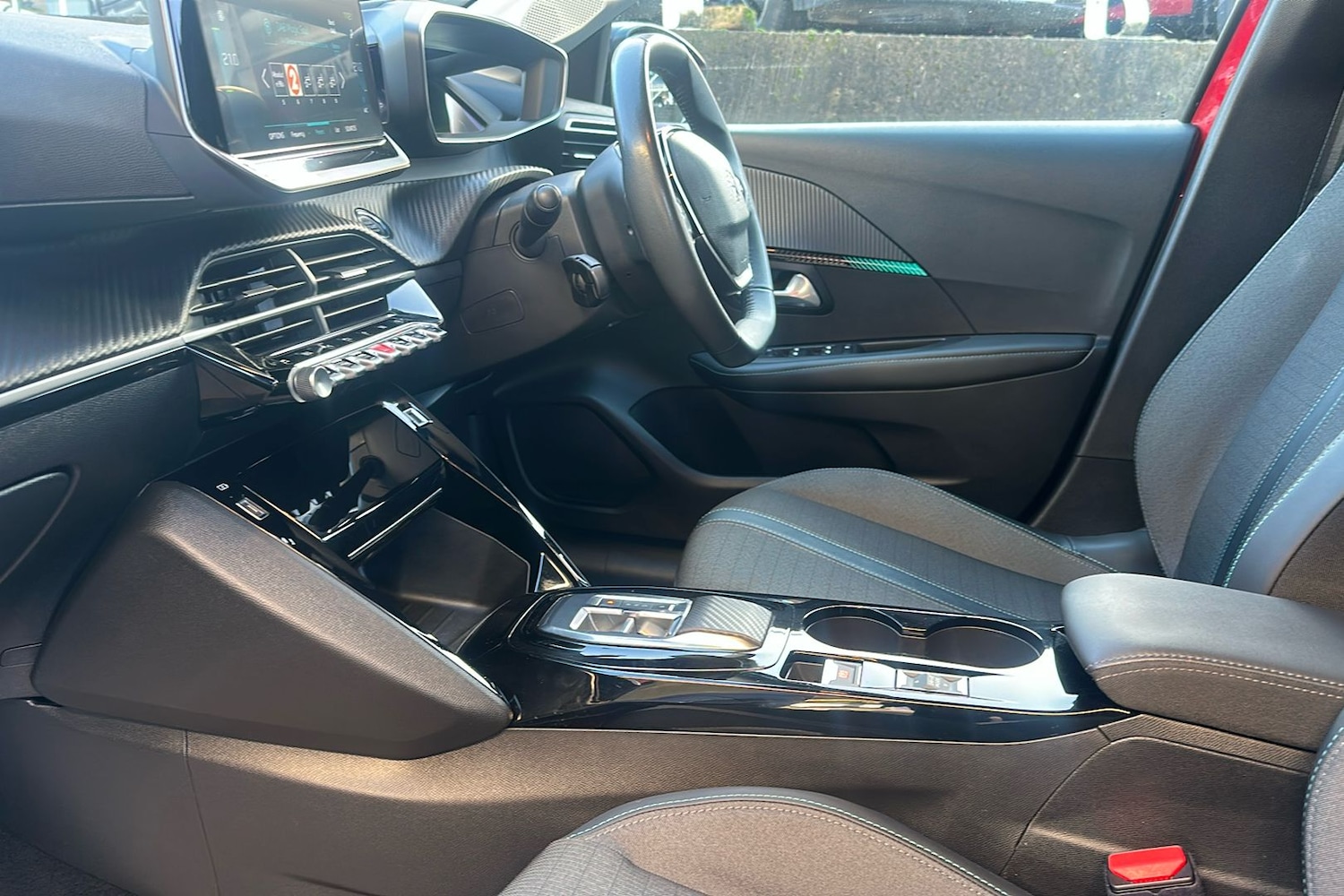 Used Peugeot 208 for sale - 76777886: Photo 3