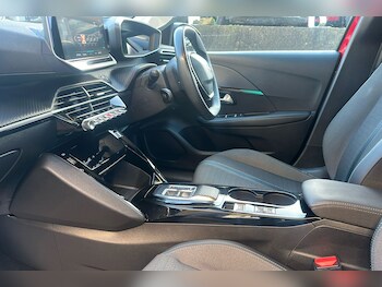 Used Peugeot 208 undefined for sale - 76777886: Photo