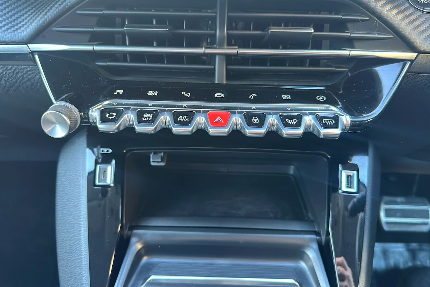 Used Peugeot 208 for sale - 76777886: Photo 40