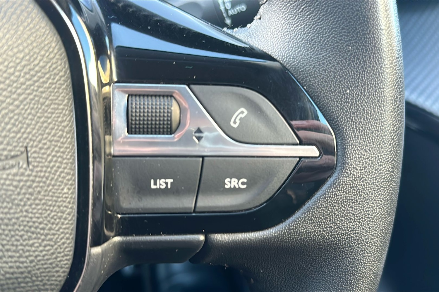 Used Peugeot 208 for sale - 76777886: Photo 47