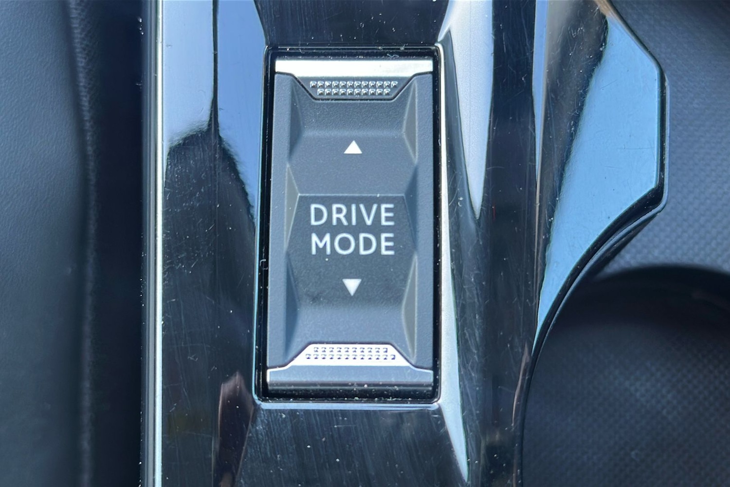 Used Peugeot 208 for sale - 76777886: Photo 51