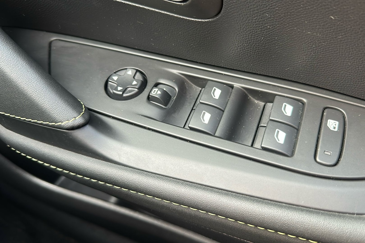 Used Peugeot 208 2022 for sale - 77438073: Photo 18