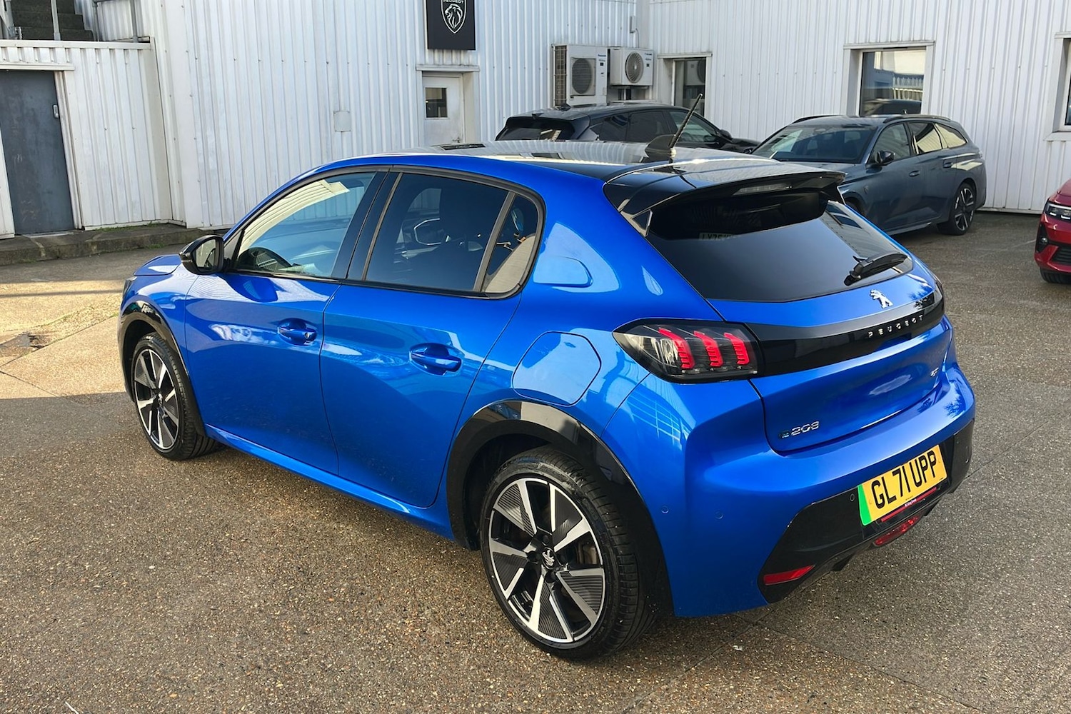 Used Peugeot 208 2022 for sale - 77906303: Photo 2