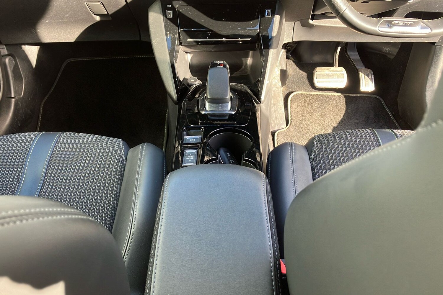 Used Peugeot 208 2022 for sale - 77906303: Photo 26