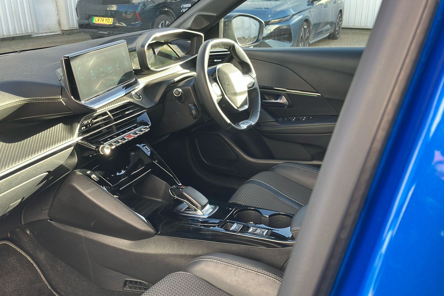 Used Peugeot 208 2022 for sale - 77906303: Photo 3