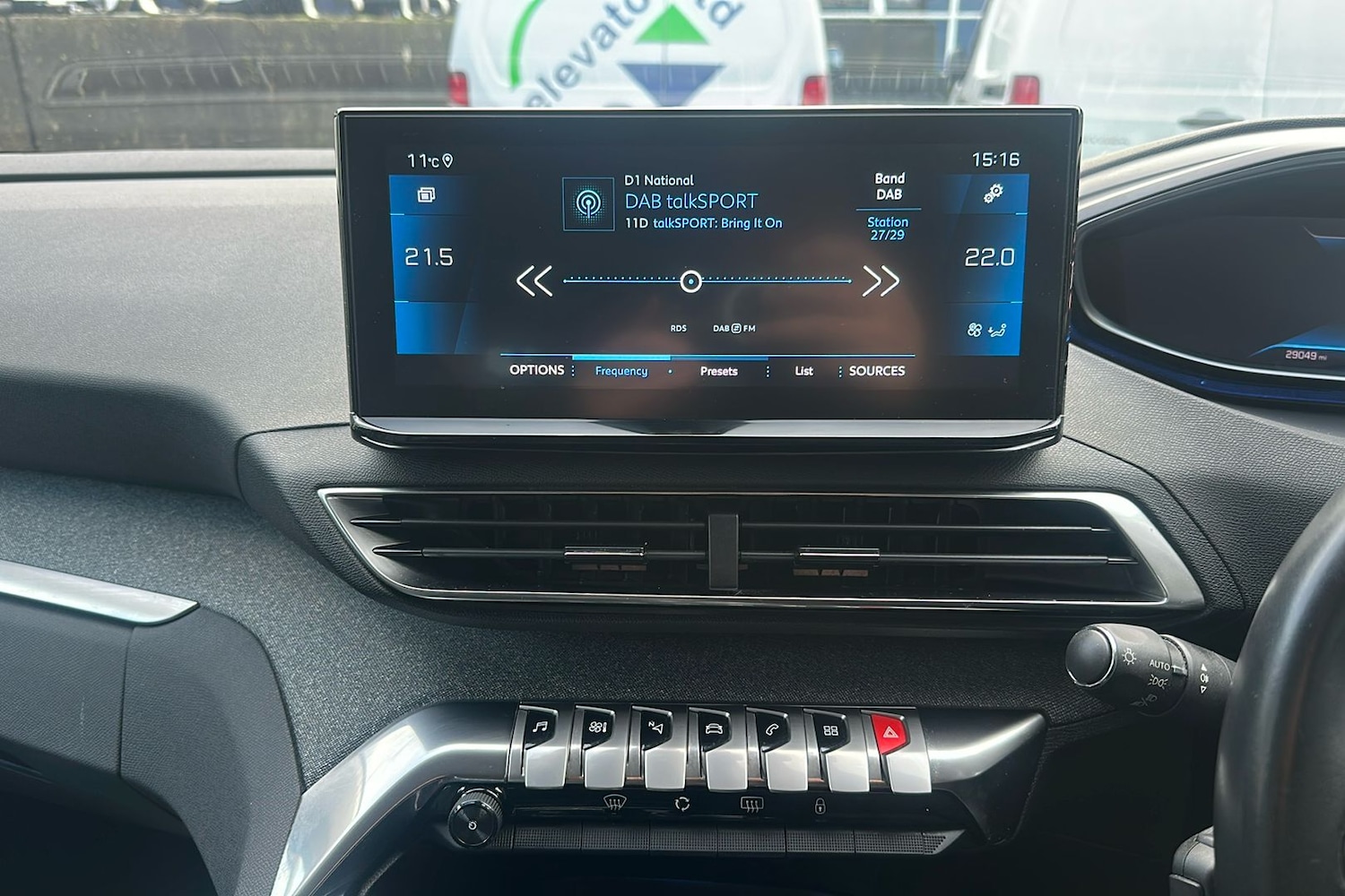 Used Peugeot 5008 2022 for sale - 77409326: Photo 25