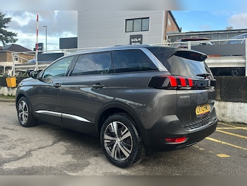 Used Peugeot 5008 2022 for sale - 77409326: Photo