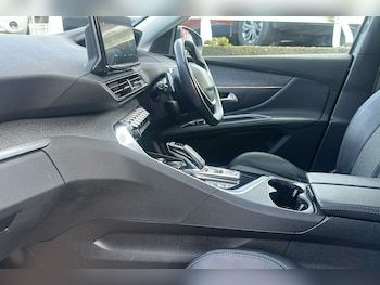 Used Peugeot 5008 2022 for sale - 77409326: Photo