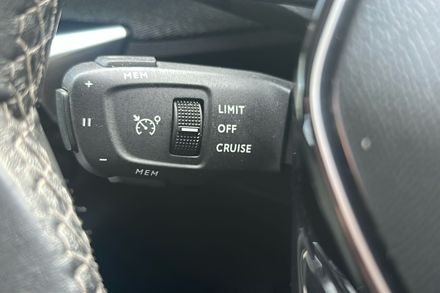 Used Peugeot 5008 2022 for sale - 77409326: Photo 47