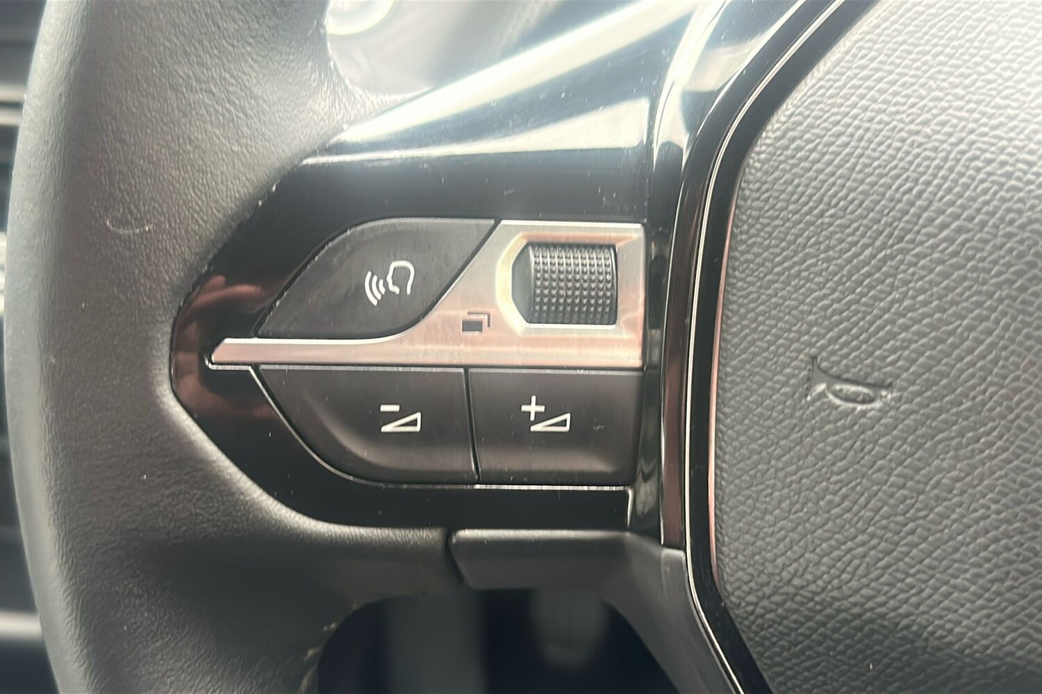 Used Peugeot 208 2022 for sale - 76536493: Photo 46