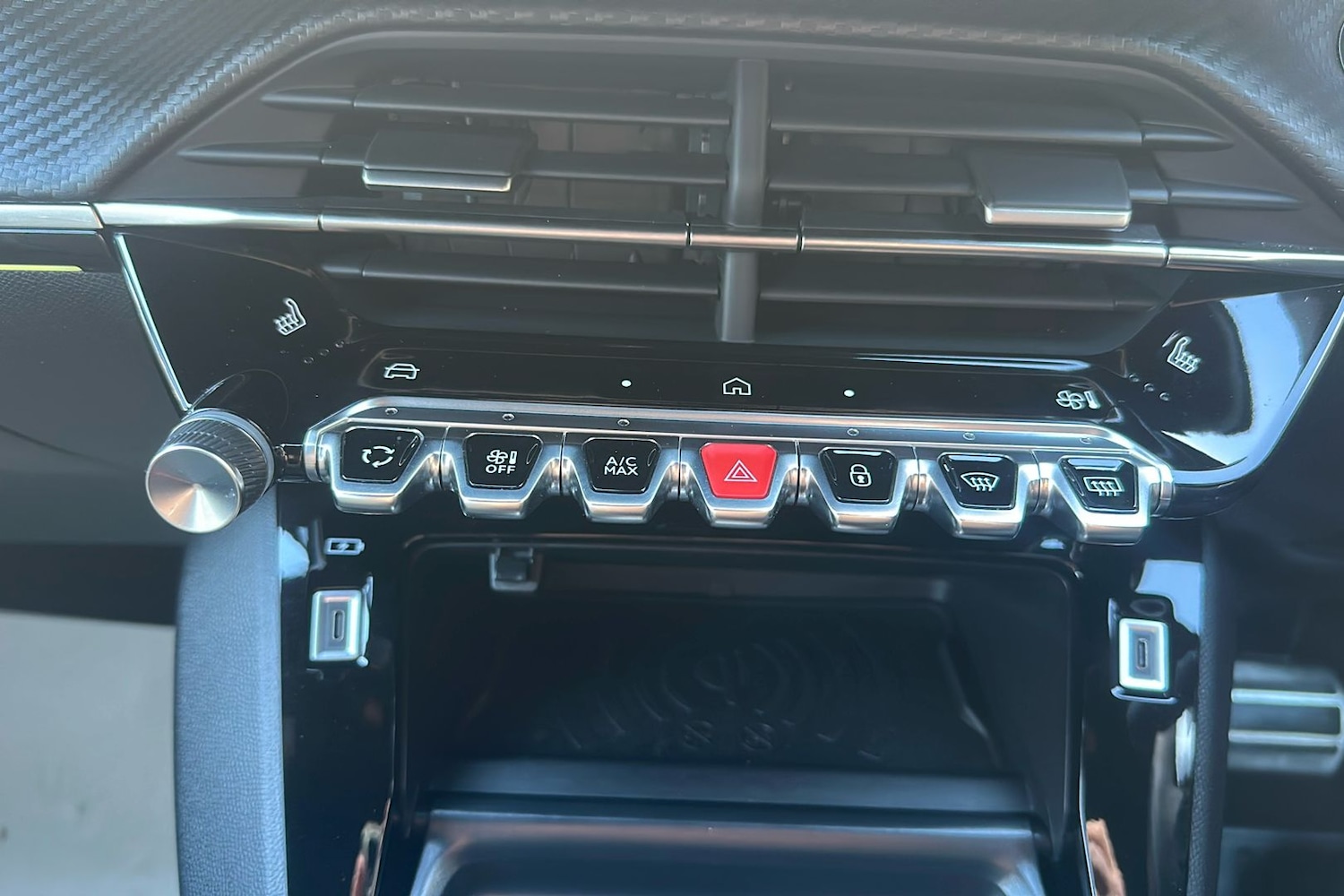 Used Peugeot 208 2024 for sale - 77240019: Photo 15