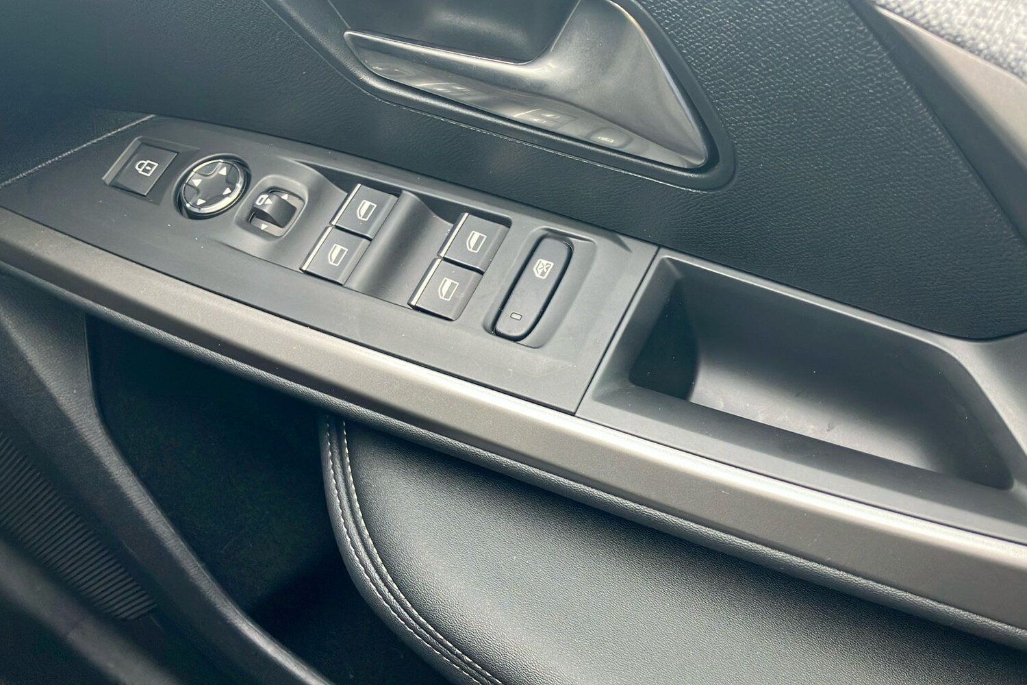 Used Peugeot 3008 2025 for sale - 77886619: Photo 18