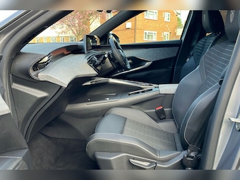 Used Peugeot 5008 2025 for sale - 77622257: Photo