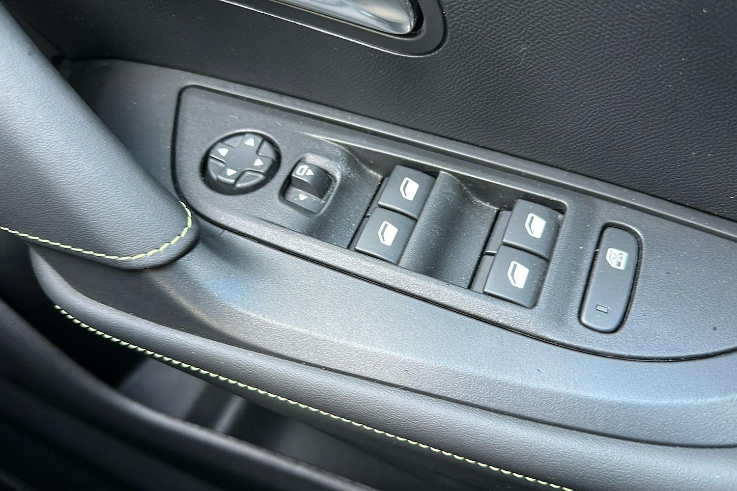 Used Peugeot 2008 2025 for sale - 77240027: Photo 18