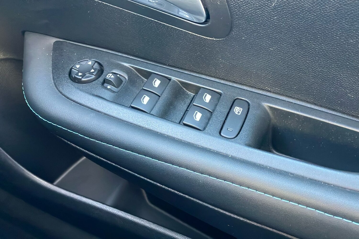 Used Peugeot 208 2022 for sale - 77663091: Photo 18