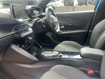 Used Peugeot 2008 2023 for sale - 75048403: Photo