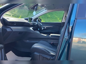 Used Peugeot 5008 2020 for sale - 77822068: Photo