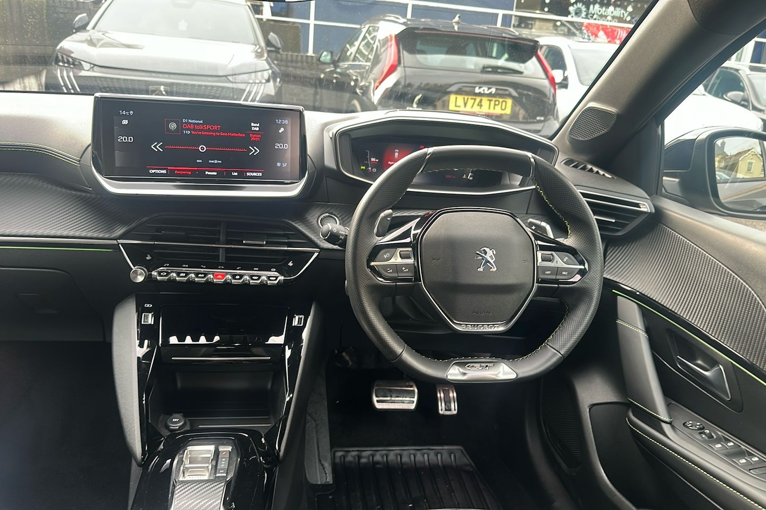 Used Peugeot 208 2023 for sale - 76875947: Photo 11