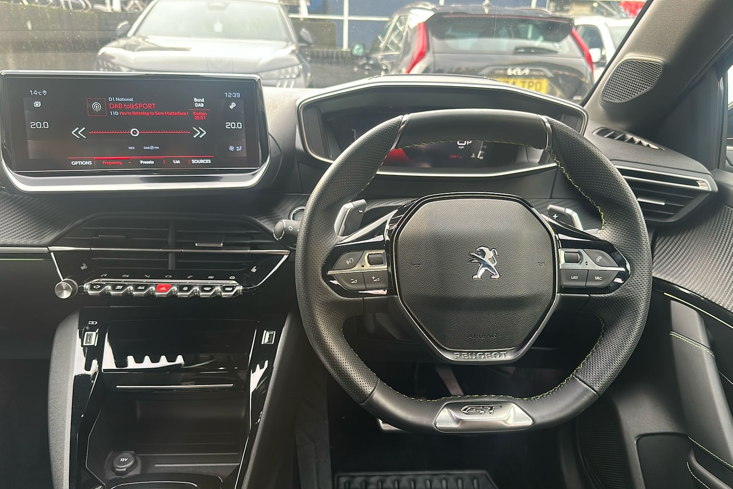 Used Peugeot 208 2023 for sale - 76875947: Photo 13