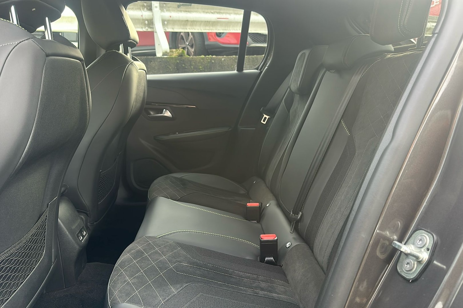 Used Peugeot 208 2023 for sale - 76875947: Photo 5