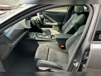 Used Vauxhall Astra 2024 for sale - 75405100: Photo