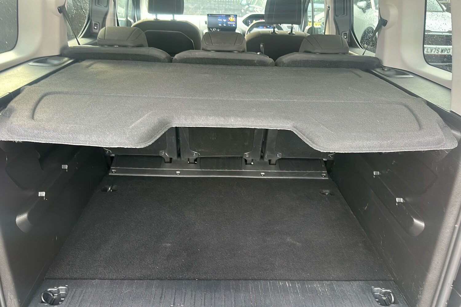 Used Peugeot e-Rifter 2024 for sale - 76932042: Photo 27